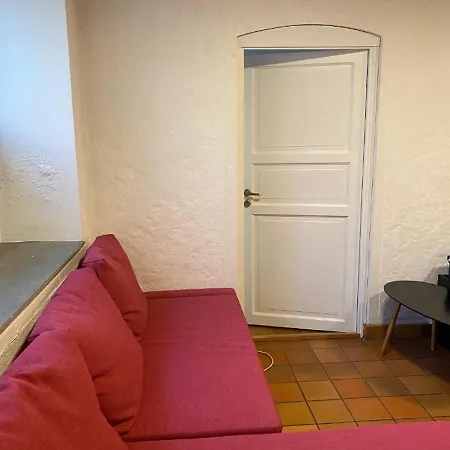 Cozy In The Middle Of בית אירוח